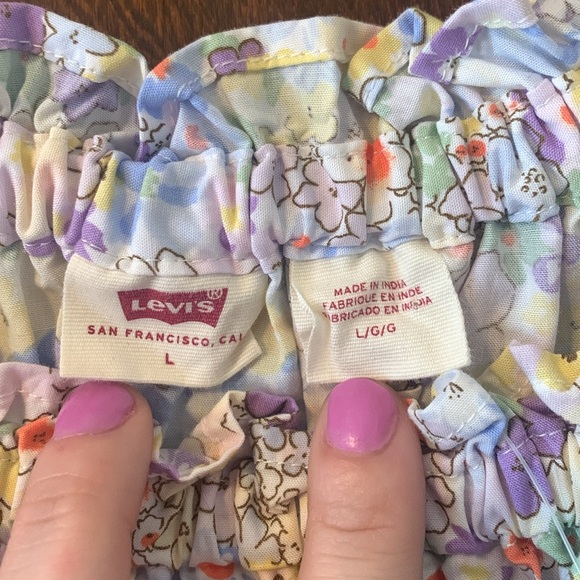 Brand new Levi’s floral mini dress with elastic waist and pockets 😍😍😍 - Picture 4 of 10